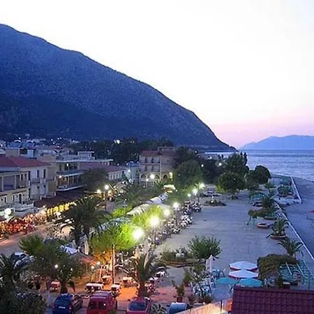 With Private Pool For Rent In Tzanata Kefalonia Ferienhaus