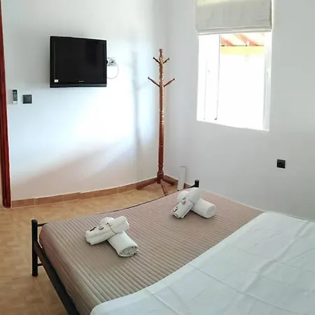 With Private Pool For Rent In Tzanata Kefalonia 別荘 *