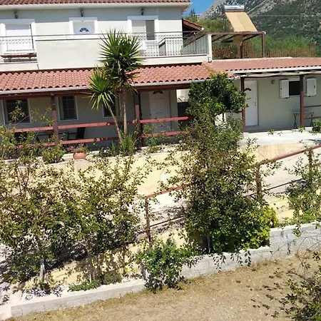 別荘 With Private Pool For Rent In Tzanata Kefalonia